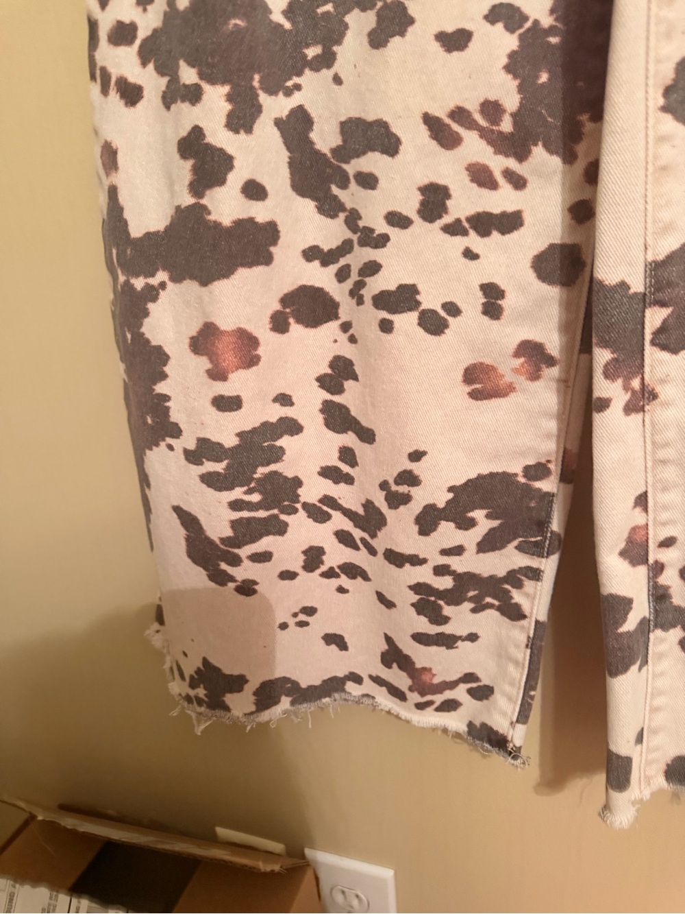 Wide Leg Pilcro Brand Cow Print Jeans - Picture 3 of 6